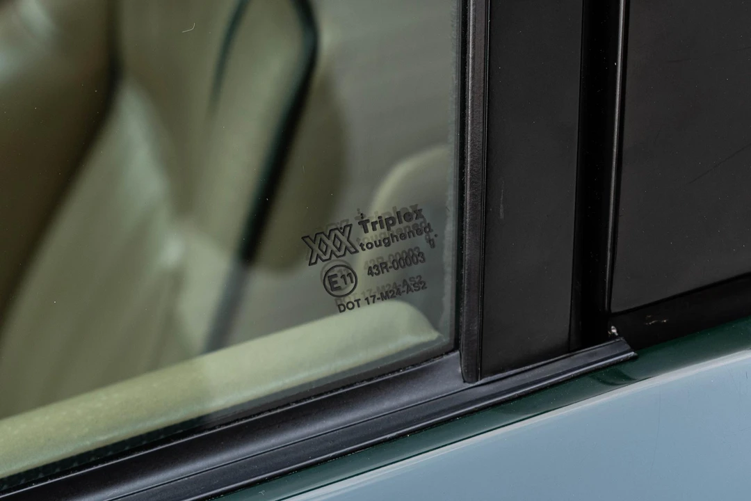 1991 Aston Martin Virage - Image 27 of 31