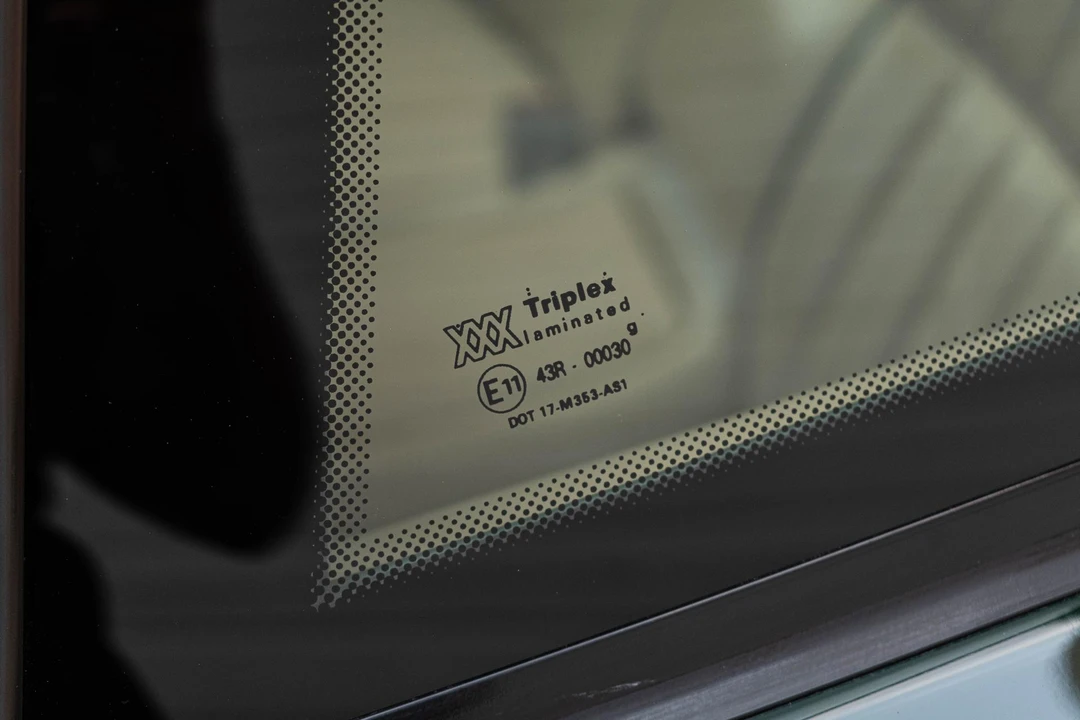 1991 Aston Martin Virage - Image 28 of 31