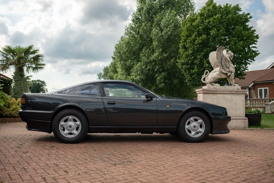 1991 Aston Martin Virage - Image 16 of 30