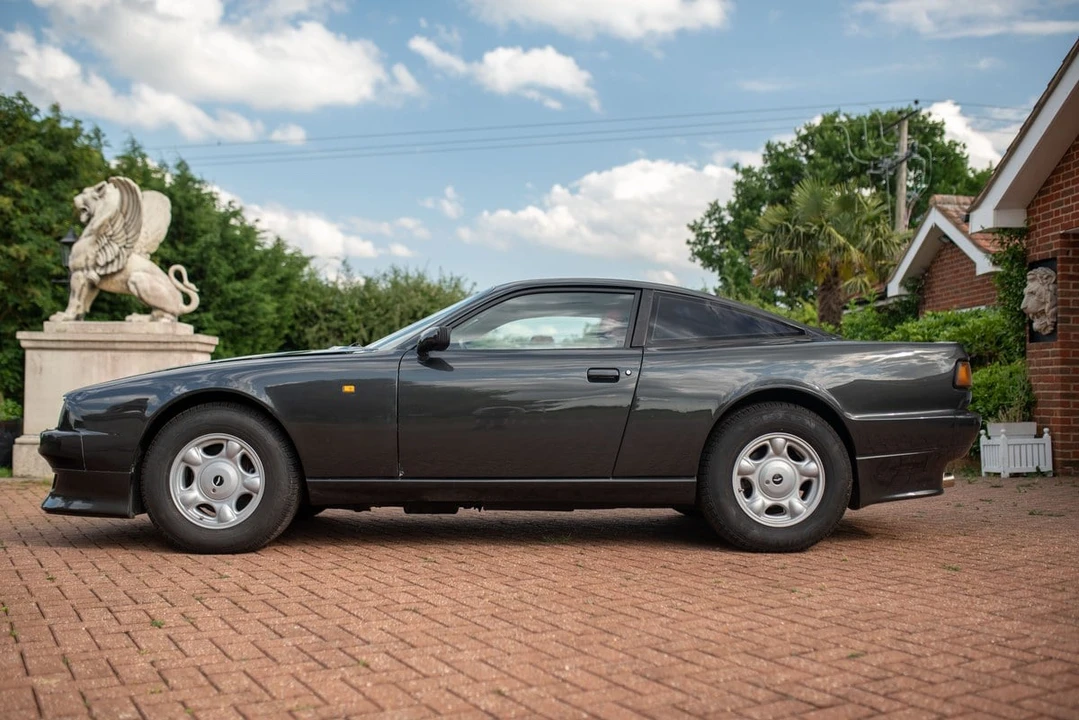 1991 Aston Martin Virage - Image 10 of 30