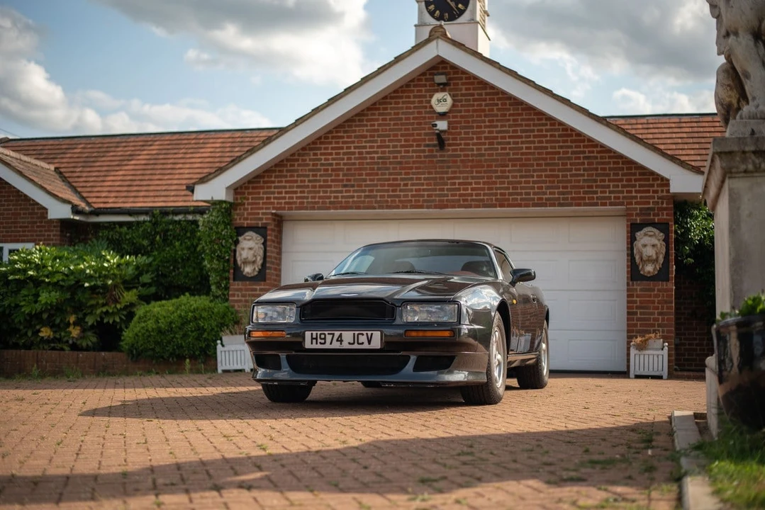 1991 Aston Martin Virage - Image 2 of 30