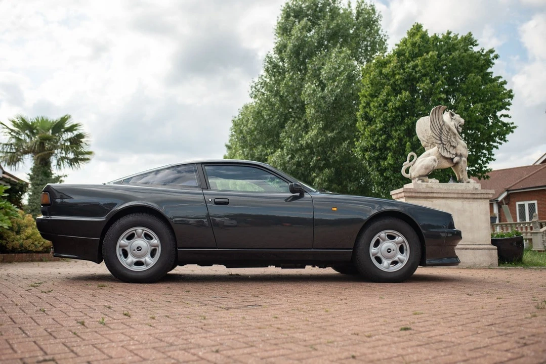 1991 Aston Martin Virage - Image 17 of 30