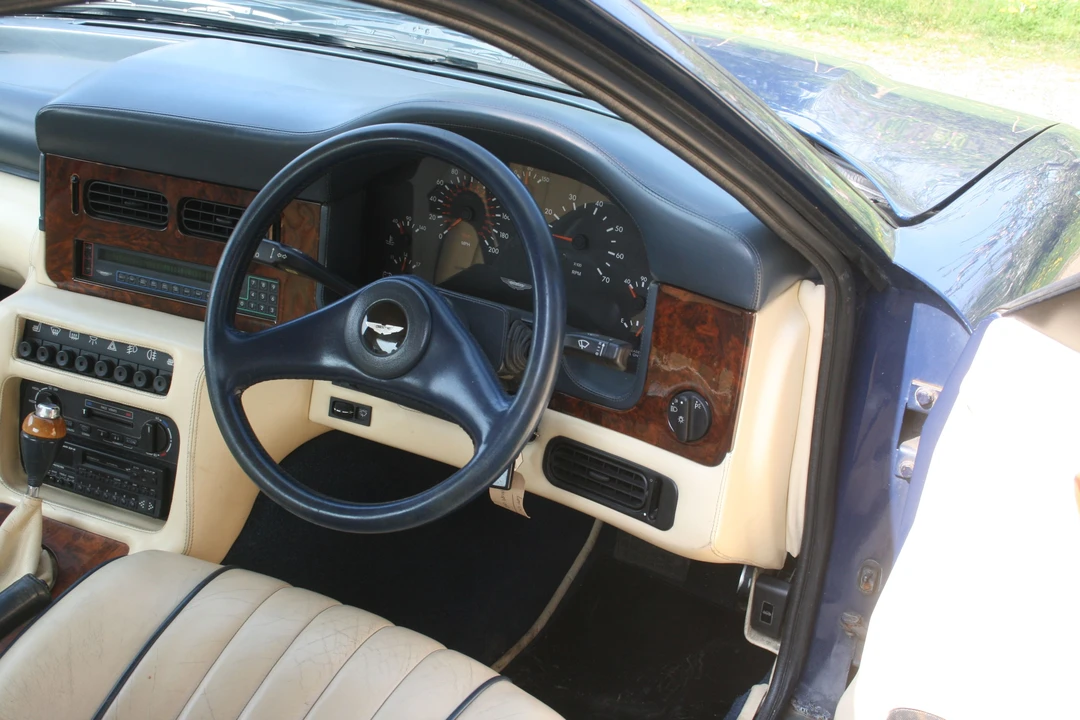 1991 Aston Martin Virage - Image 4 of 5