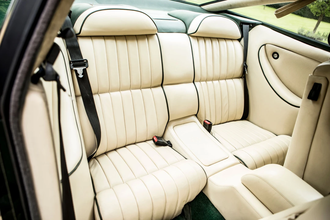 1991 Aston Martin Virage - Image 2 of 31