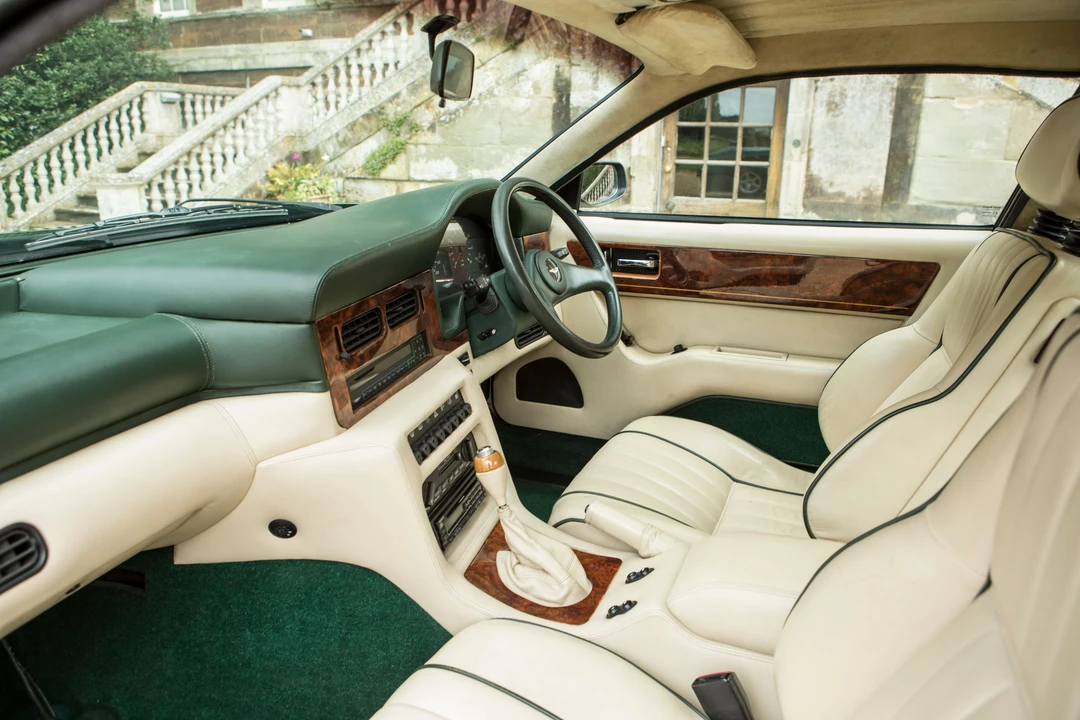 1991 Aston Martin Virage - Image 16 of 31