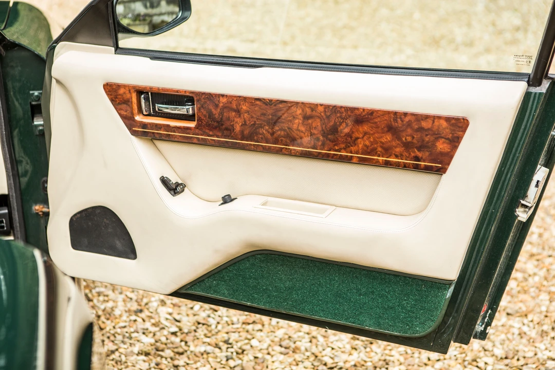 1991 Aston Martin Virage - Image 3 of 31
