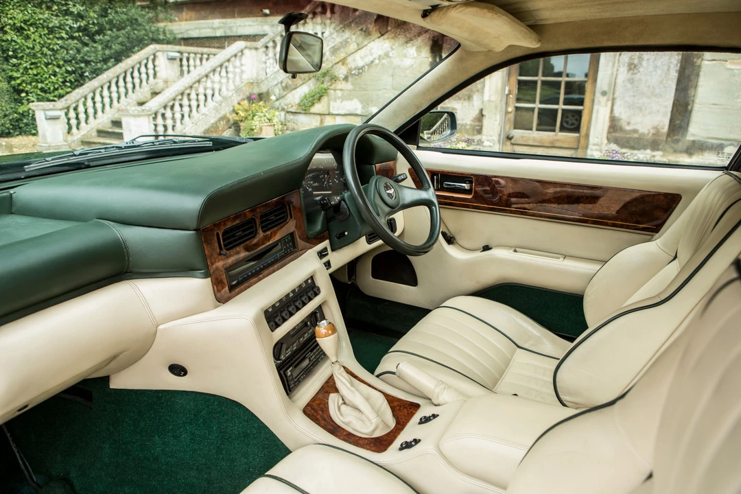 1991 Aston Martin Virage - Image 17 of 31