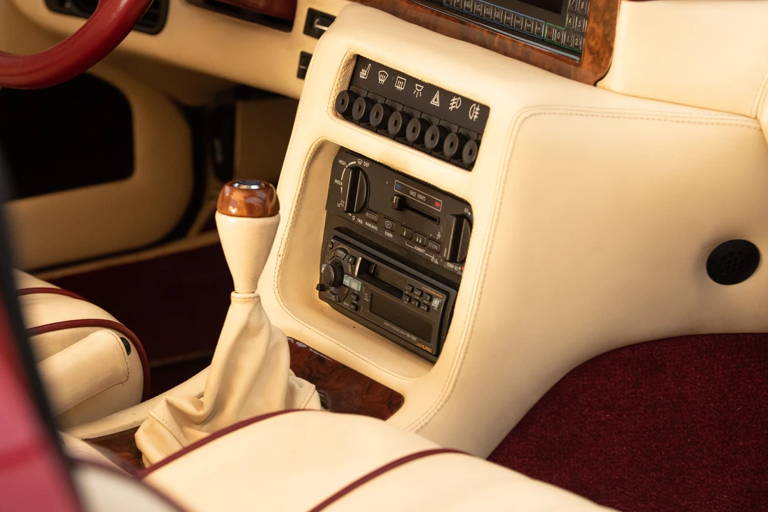 1991 Aston Martin Virage - Image 11 of 31