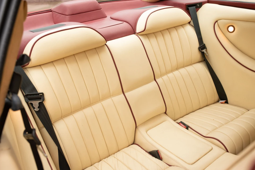 1991 Aston Martin Virage - Image 24 of 31
