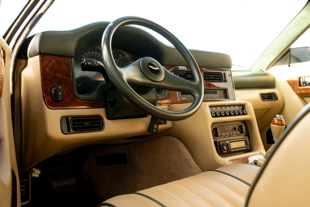 1991 Aston Martin Virage - Image 9 of 31