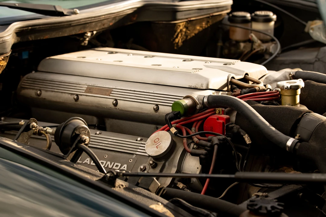 1991 Aston Martin Virage - Image 28 of 31