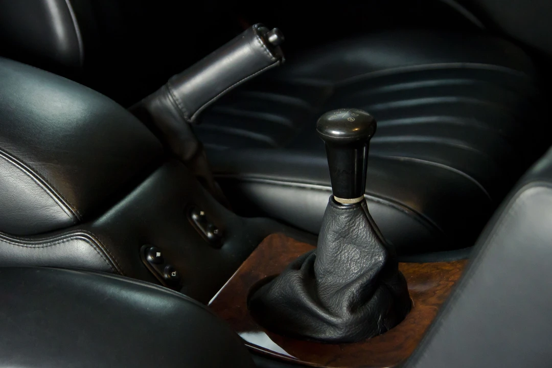 1991 Aston Martin Virage - Image 11 of 16