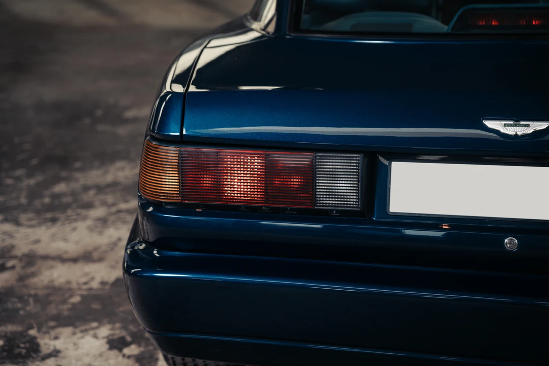 1991 Aston Martin Virage - Image 28 of 31