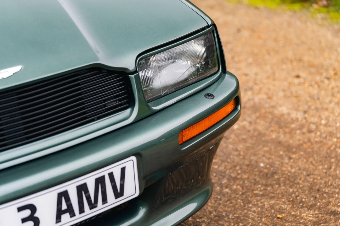 1991 Aston Martin Virage - Image 28 of 31
