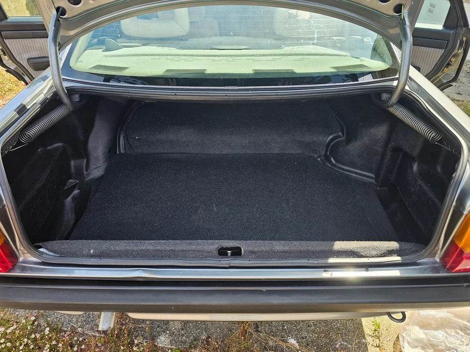 1991 Audi C4 100 - Image 8 of 31