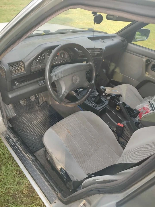 1991 BMW E30 3 Series - Image 3 of 4