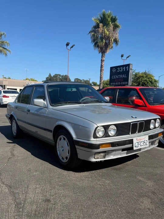 1991 BMW E30 3 Series - Image 10 of 12