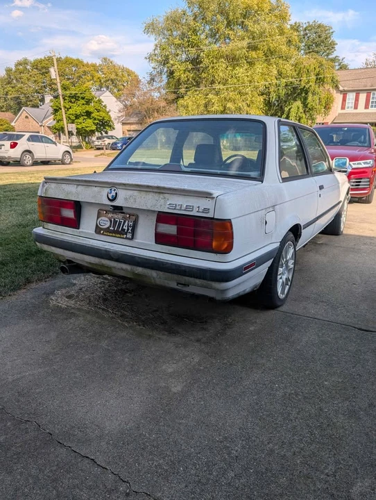 1991 BMW E30 3 Series - Image 2 of 13