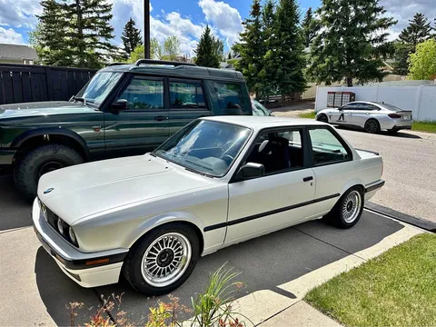 1991 BMW 3 Series 318is