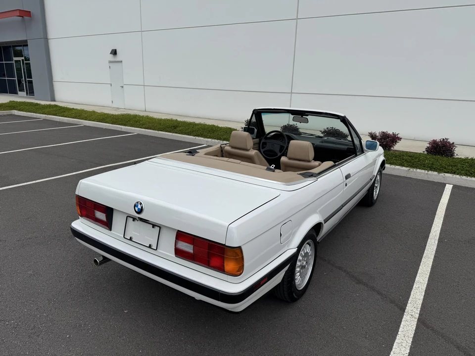 1991 BMW E30 3 Series - Image 19 of 31
