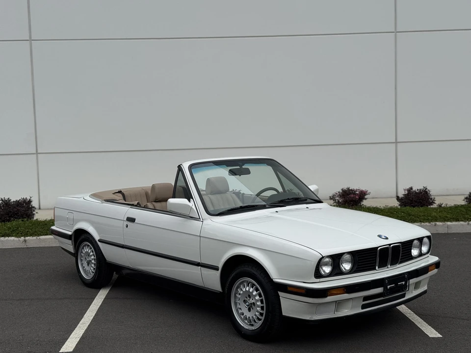 1991 BMW E30 3 Series - Image 2 of 31