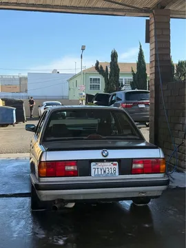 1991 BMW 318i