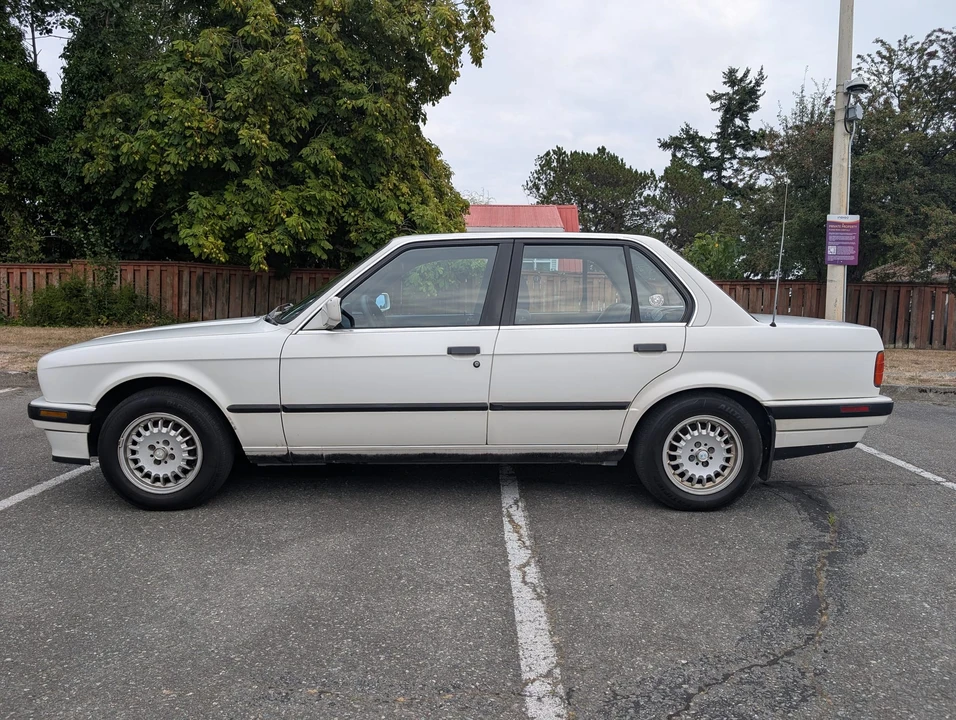 1991 BMW E30 3 Series - Image 9 of 31