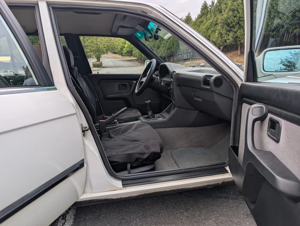 1991 BMW E30 3 Series - Image 25 of 31