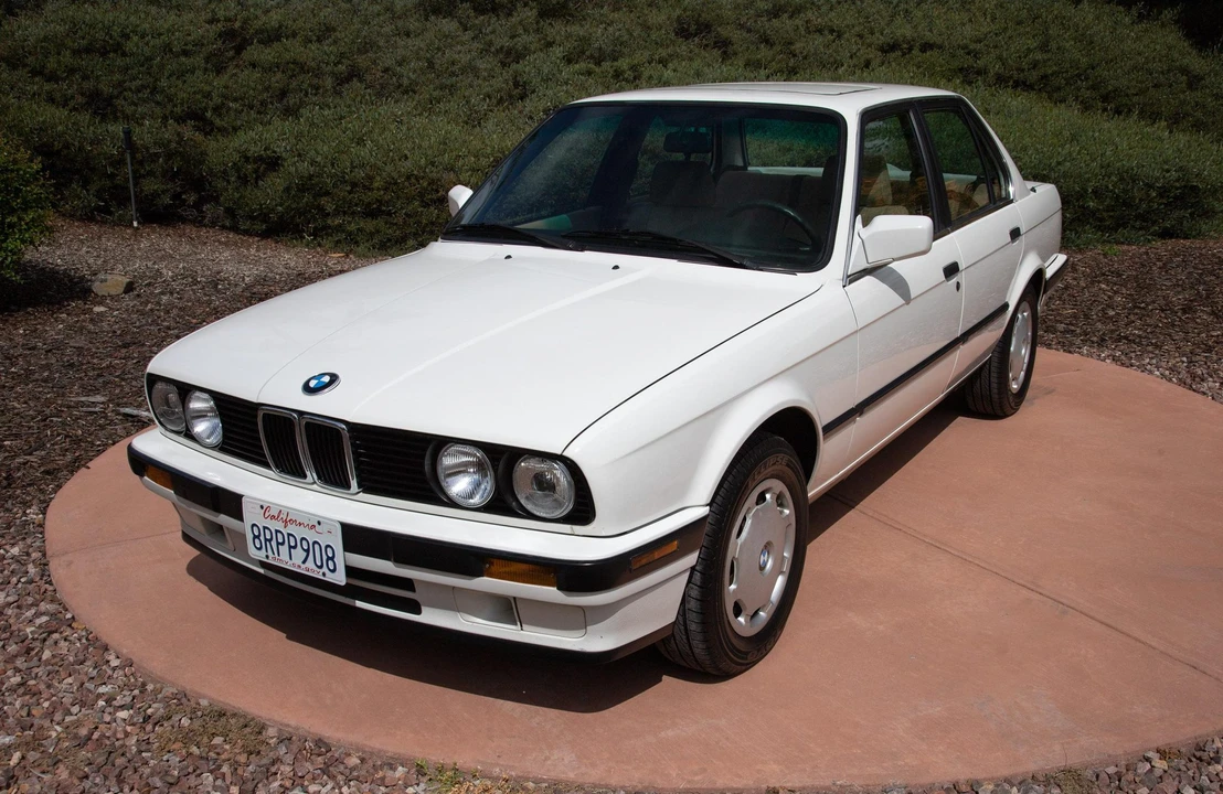 1991 BMW E30 3 Series - Image 3 of 31