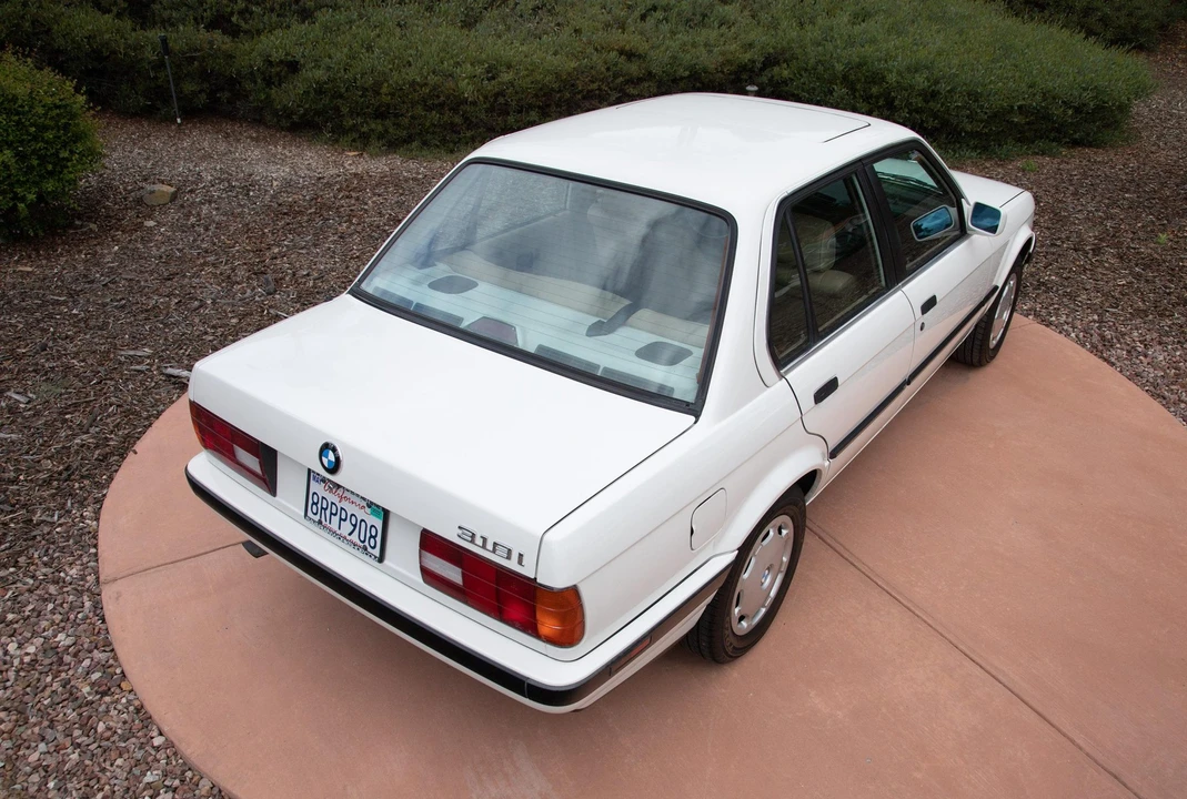 1991 BMW E30 3 Series - Image 13 of 31