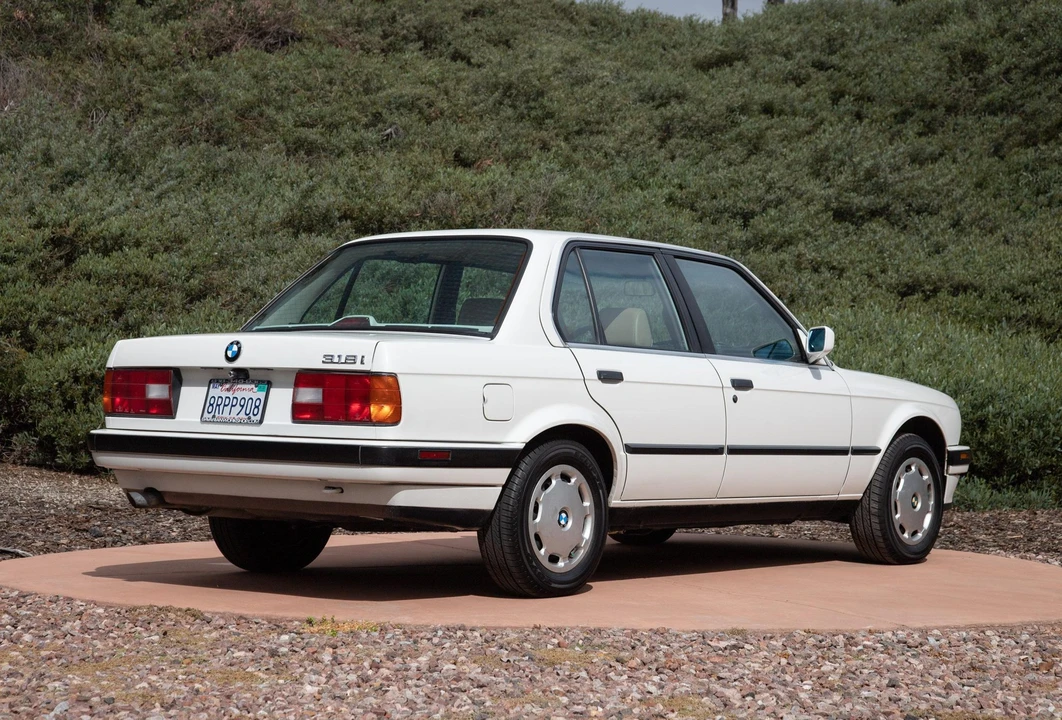 1991 BMW E30 3 Series - Image 14 of 31