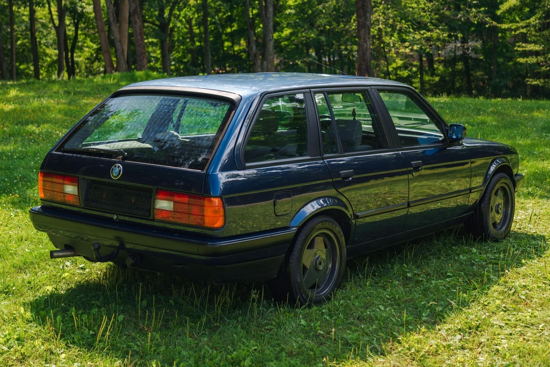 1991 BMW E30 3 Series - Image 4 of 31