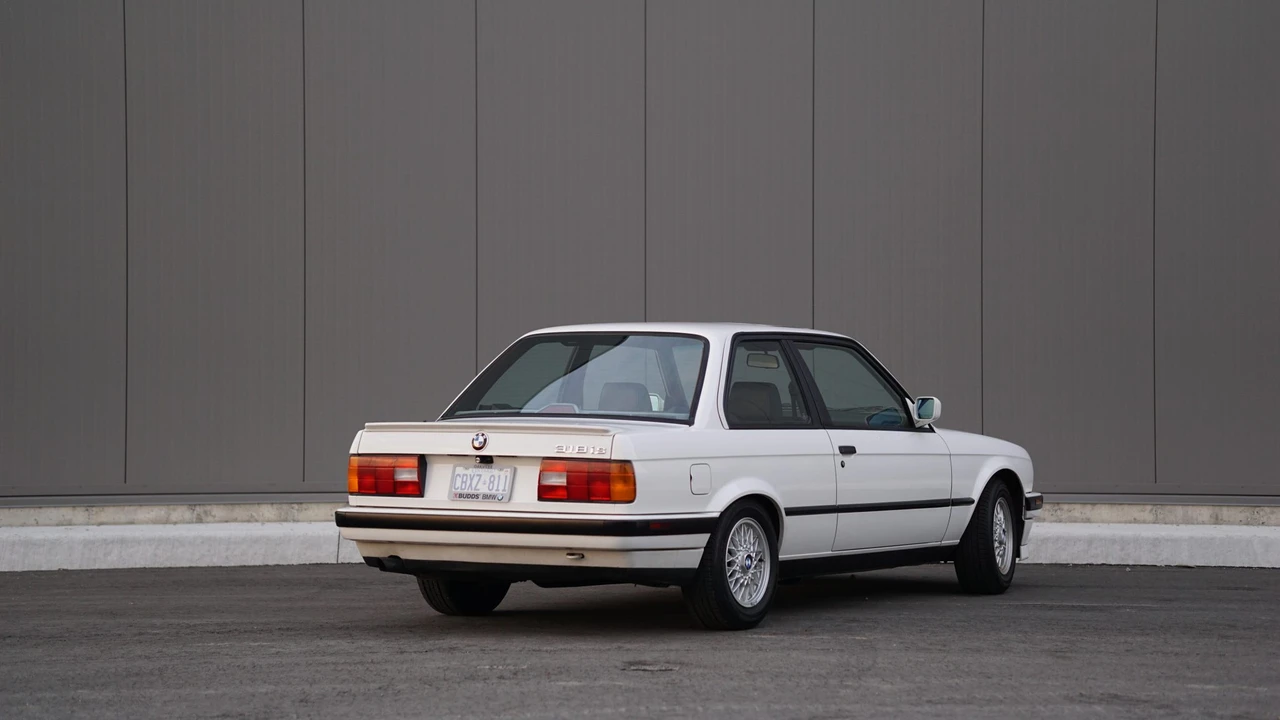 1991 BMW E30 3 Series - Image 18 of 31