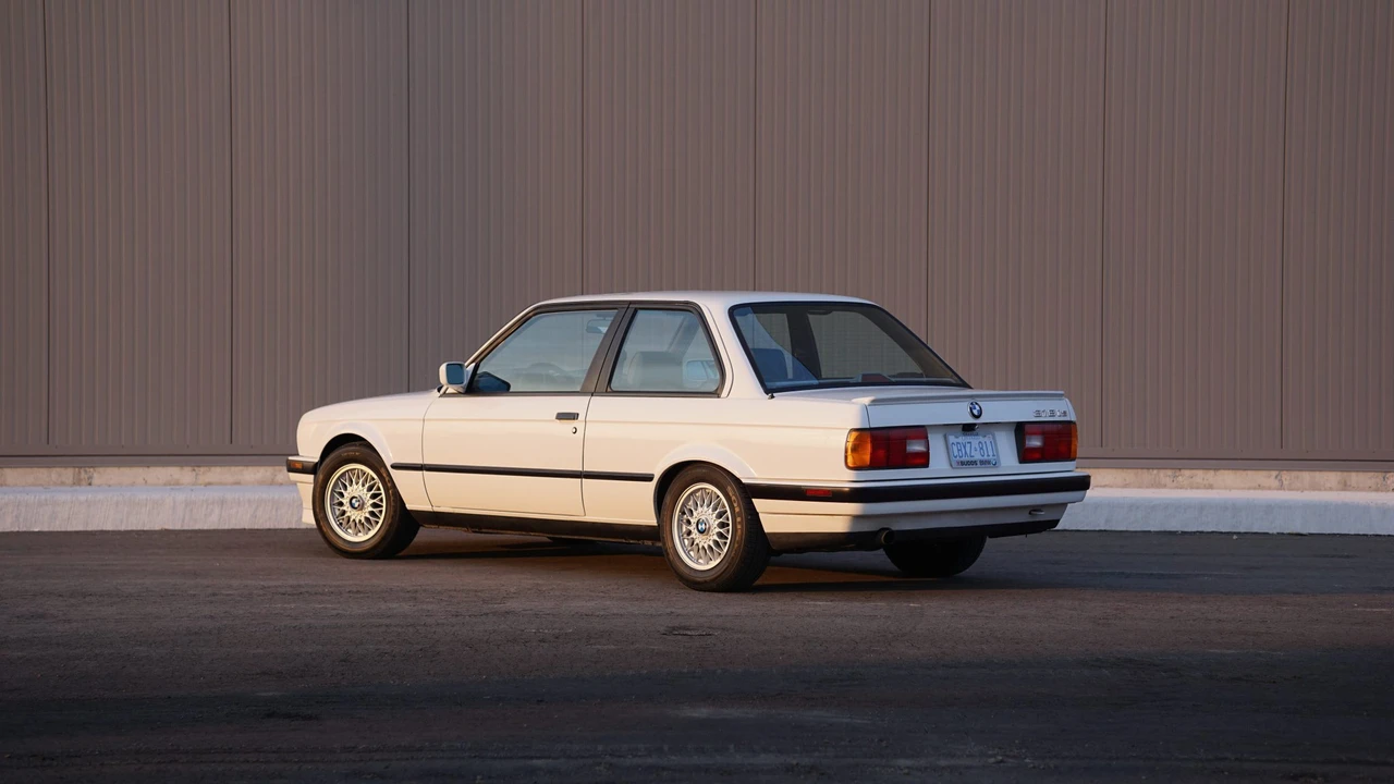 1991 BMW E30 3 Series - Image 24 of 31