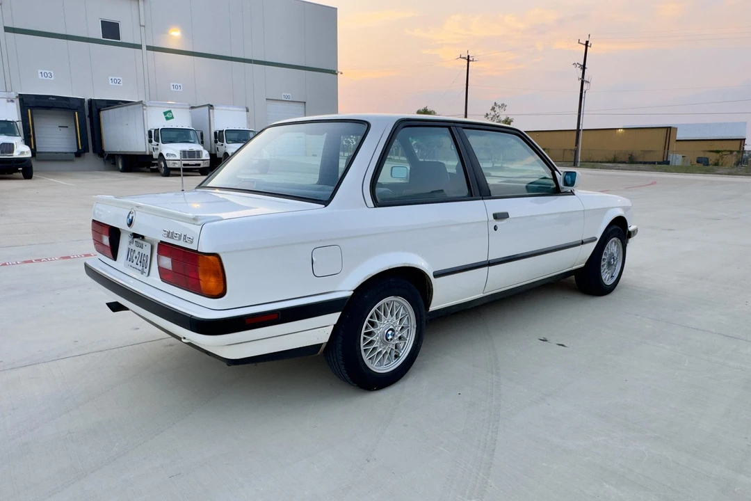 1991 BMW E30 3 Series - Image 19 of 31
