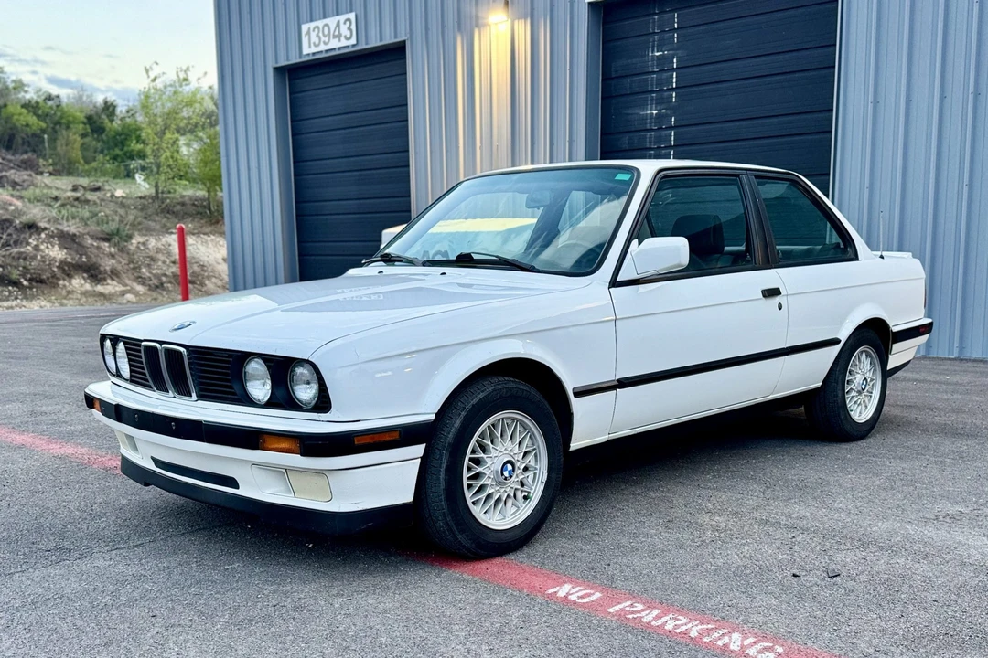 1991 BMW E30 3 Series - Image 2 of 31