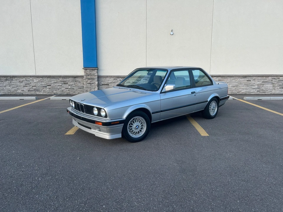 1991 BMW E30 3 Series - Image 11 of 31