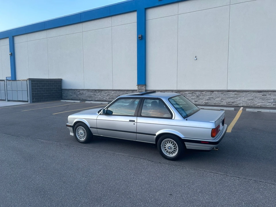 1991 BMW E30 3 Series - Image 17 of 31