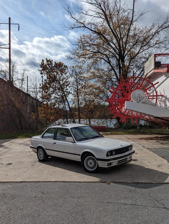 1991 BMW E30 3 Series - Image 4 of 31