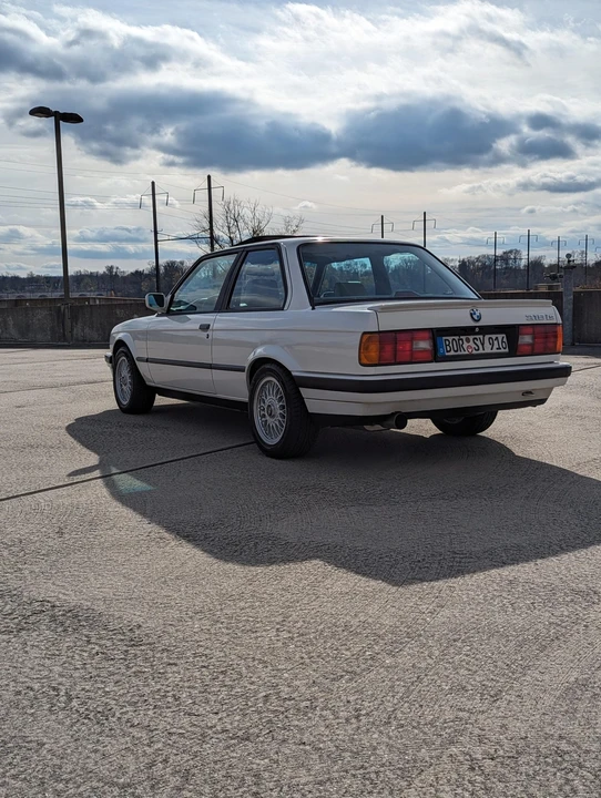 1991 BMW E30 3 Series - Image 24 of 31