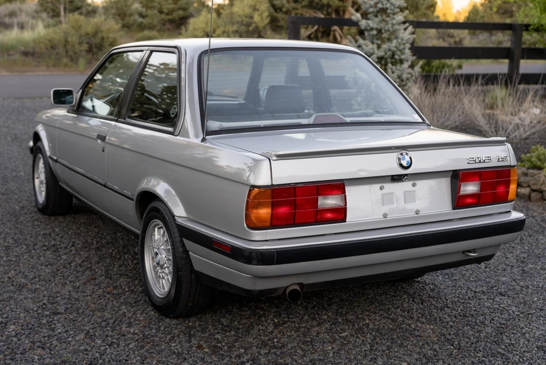 1991 BMW E30 3 Series - Image 14 of 31