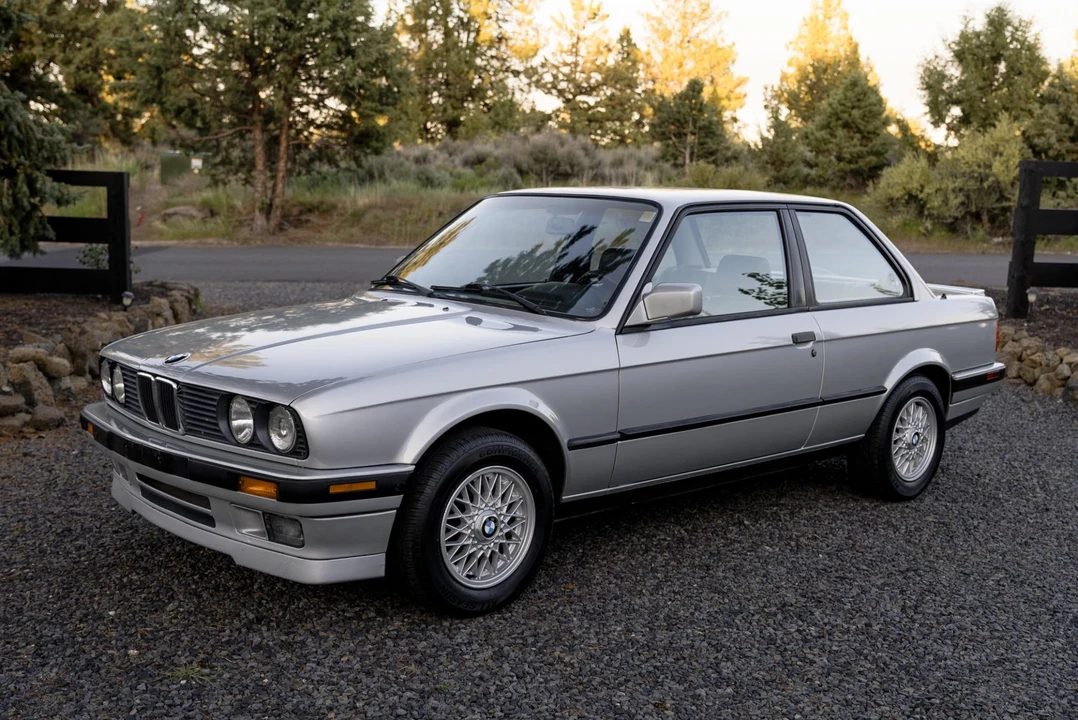 1991 BMW E30 3 Series - Image 2 of 31