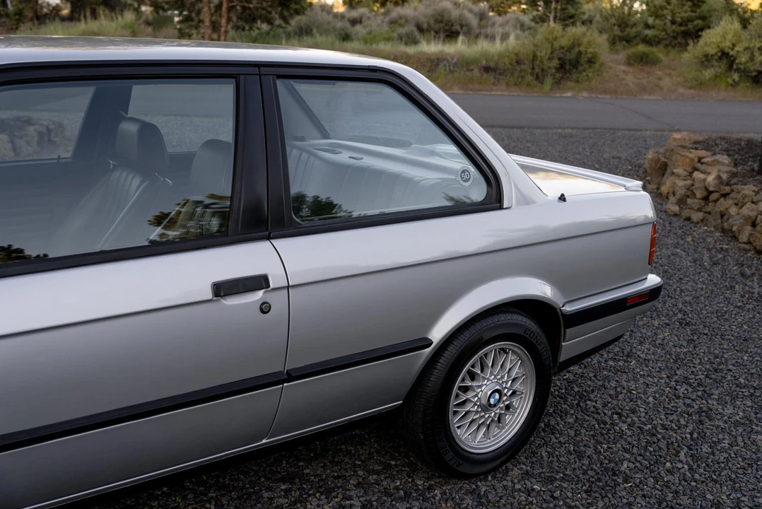1991 BMW E30 3 Series - Image 24 of 31