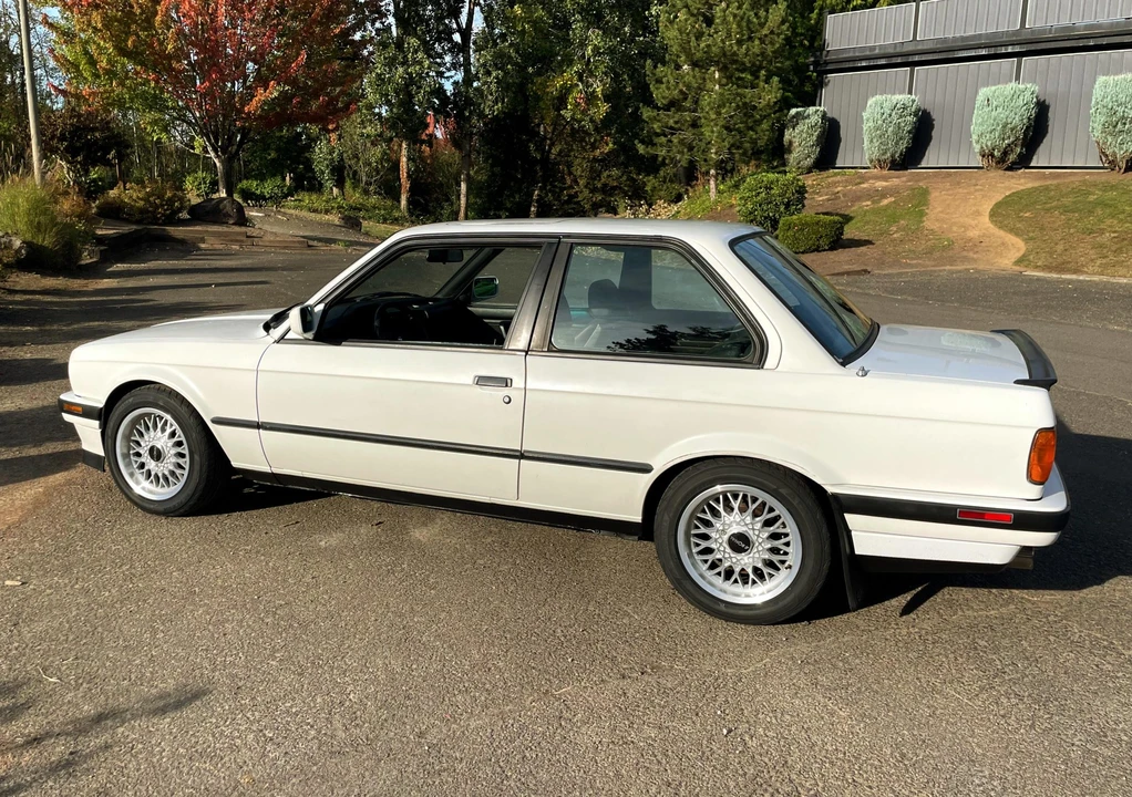 1991 BMW E30 3 Series - Image 12 of 31