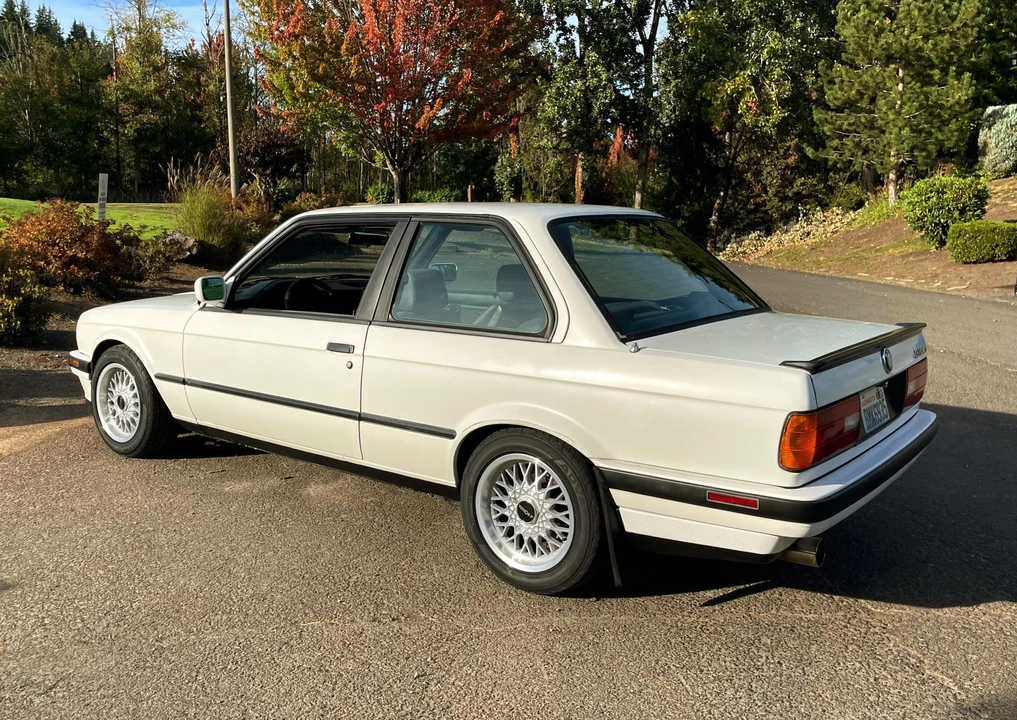 1991 BMW E30 3 Series - Image 11 of 31