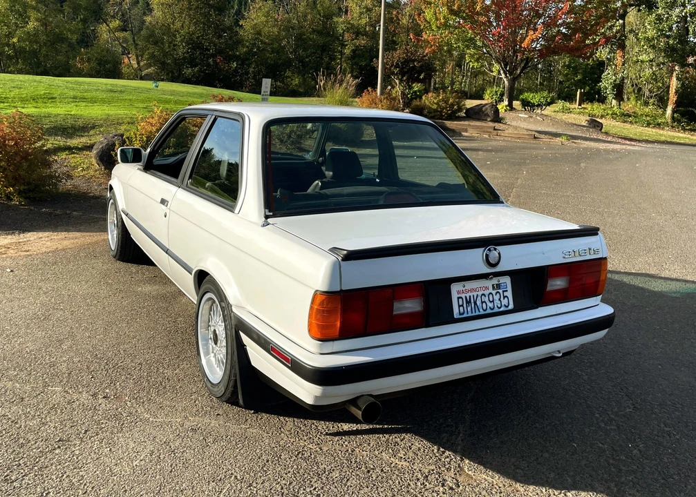 1991 BMW E30 3 Series - Image 8 of 31