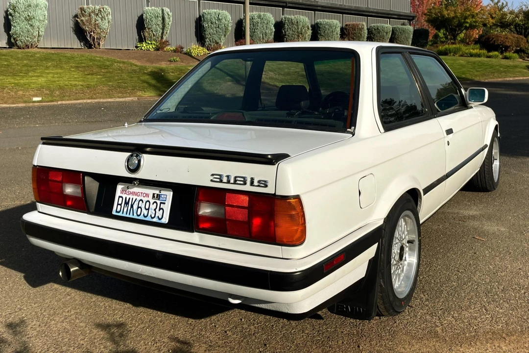 1991 BMW E30 3 Series - Image 5 of 31