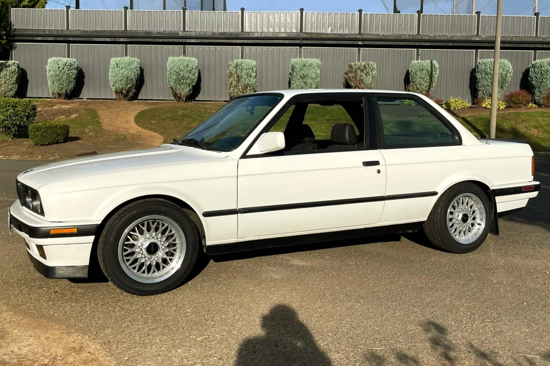 1991 BMW E30 3 Series - Image 14 of 31