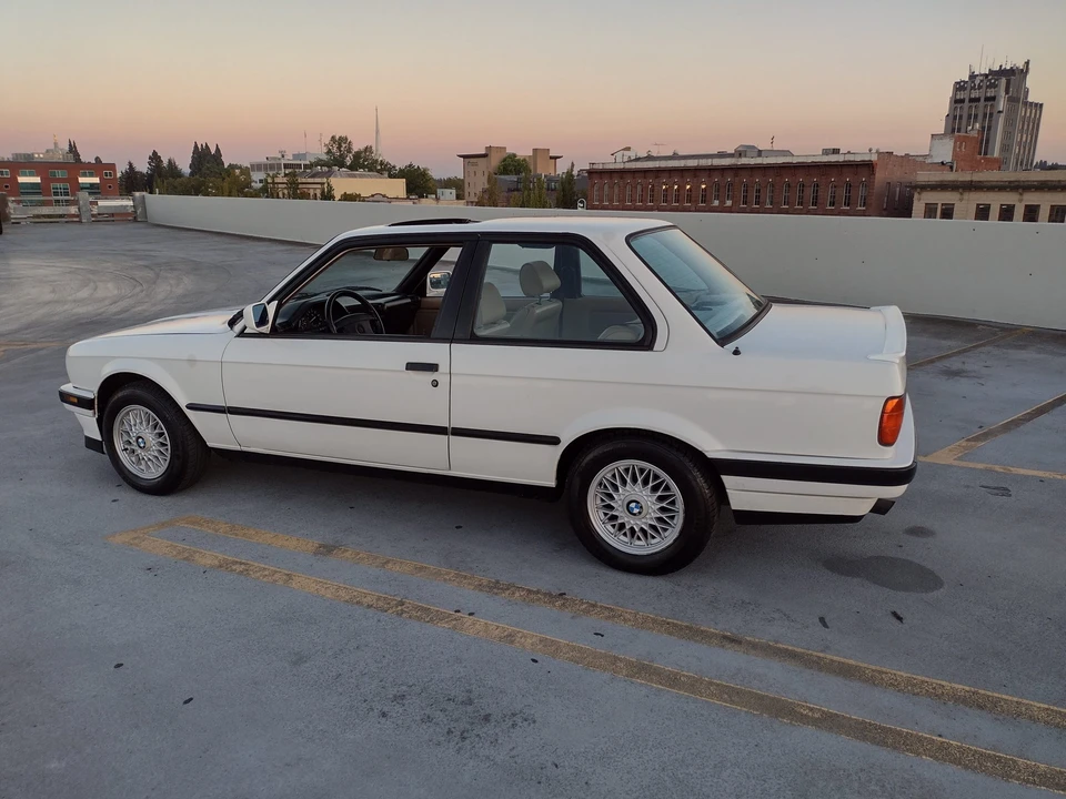 1991 BMW E30 3 Series - Image 29 of 31