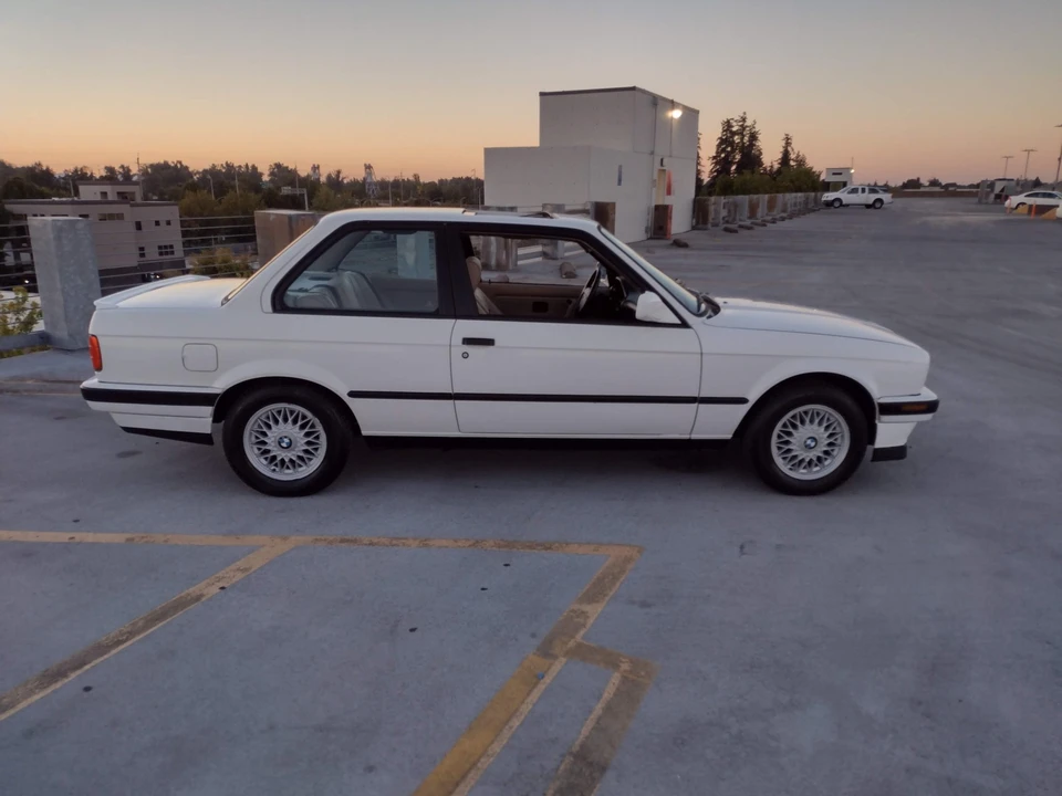 1991 BMW E30 3 Series - Image 18 of 31